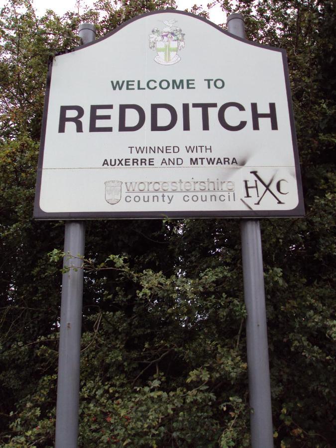 Home From Home, Close To Redditch Hospital Abb Bagian luar foto