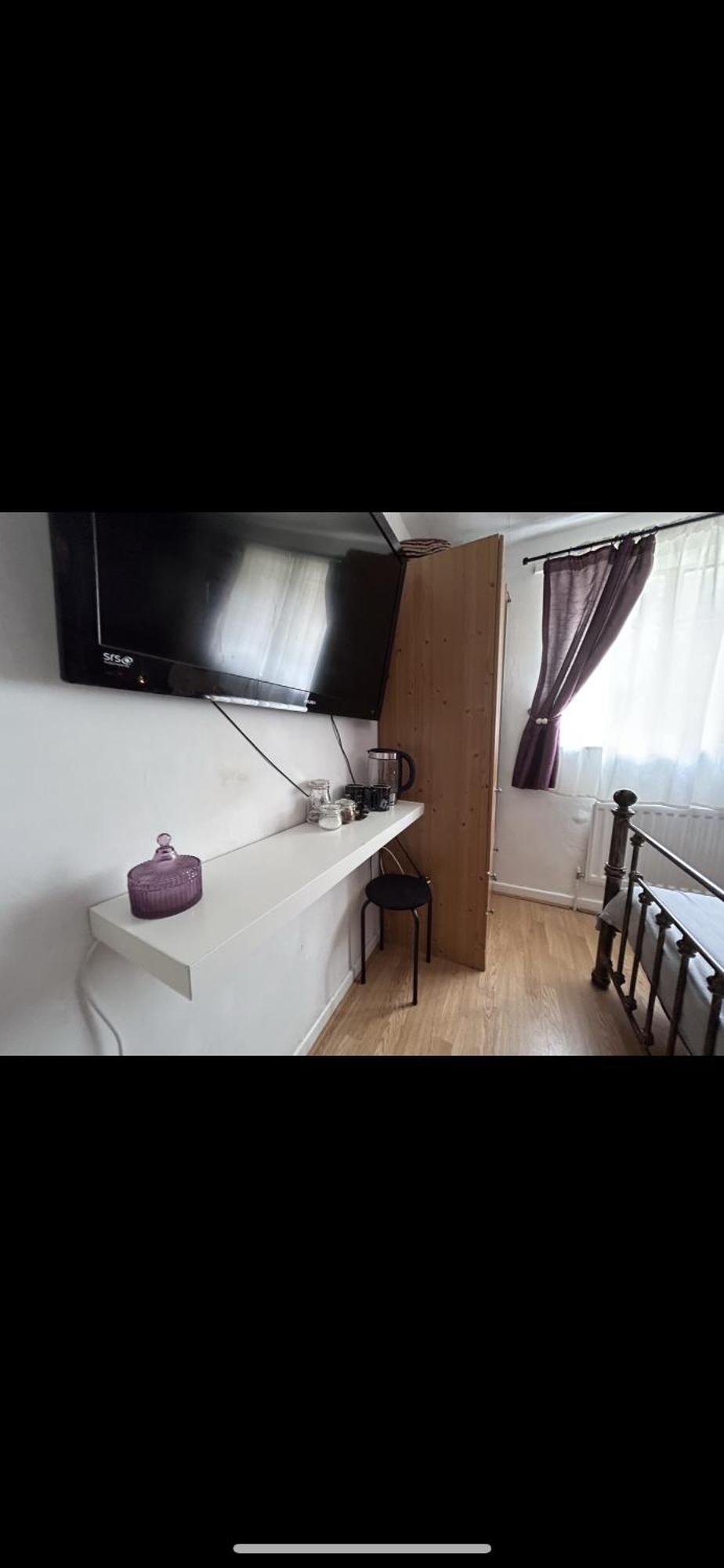 Home From Home, Close To Redditch Hospital Abb Bagian luar foto